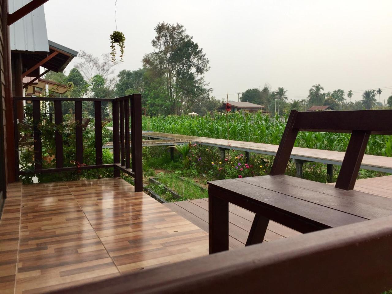 Baan Thung Home Stay Prasat Exteriör bild