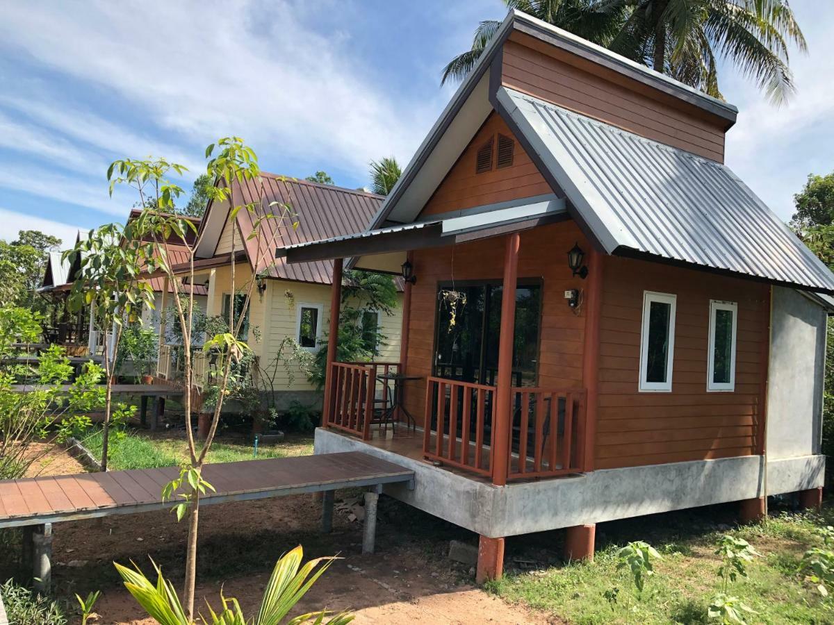 Baan Thung Home Stay Prasat Exteriör bild