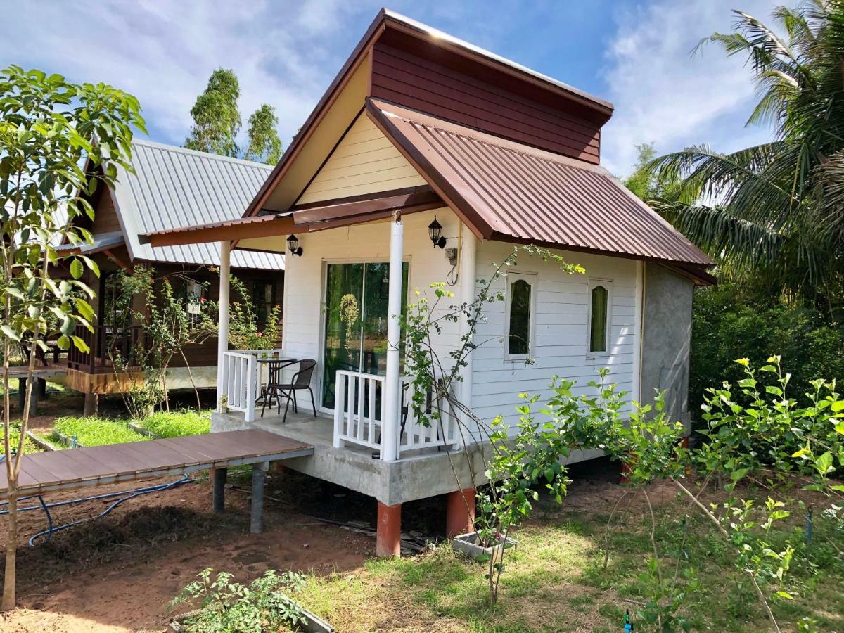 Baan Thung Home Stay Prasat Exteriör bild